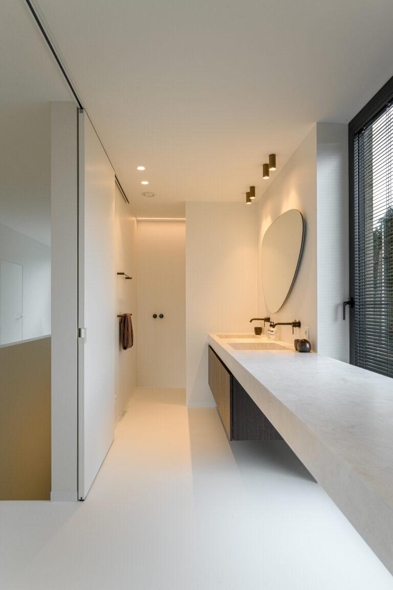 Witte moderne schuifdeur