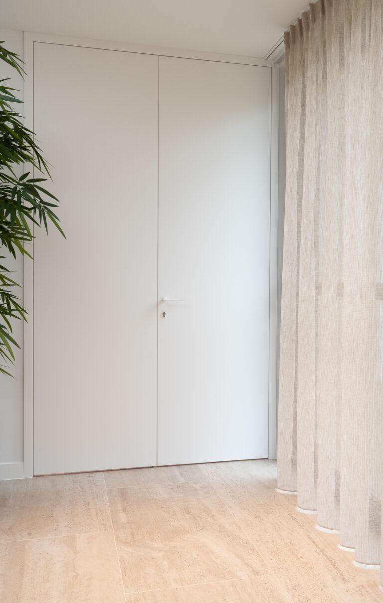 L-Frame plafondhoog met kopregel - dubbele deur